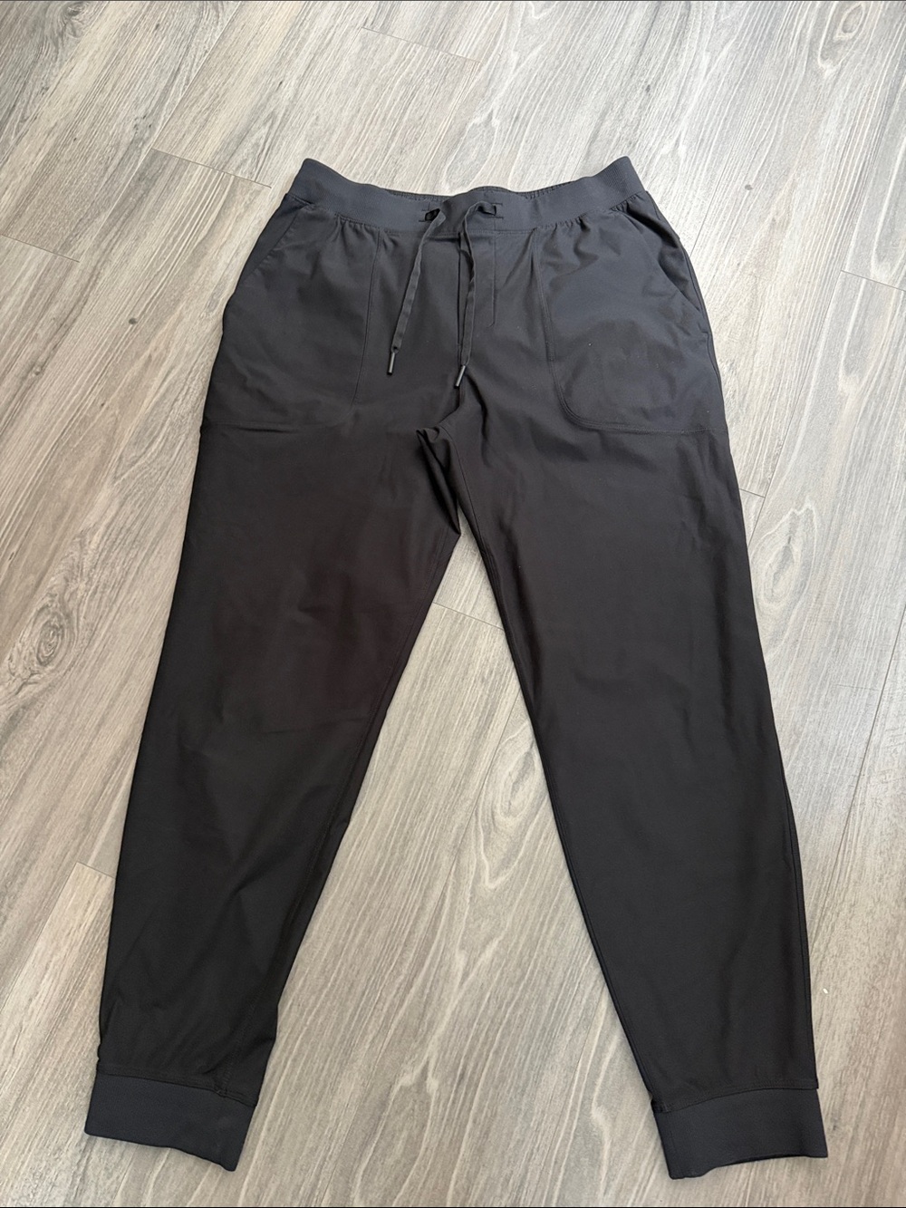 Lululemon Men’s Black Technical Jogger Pants Size Large – Drawstring Cuffed